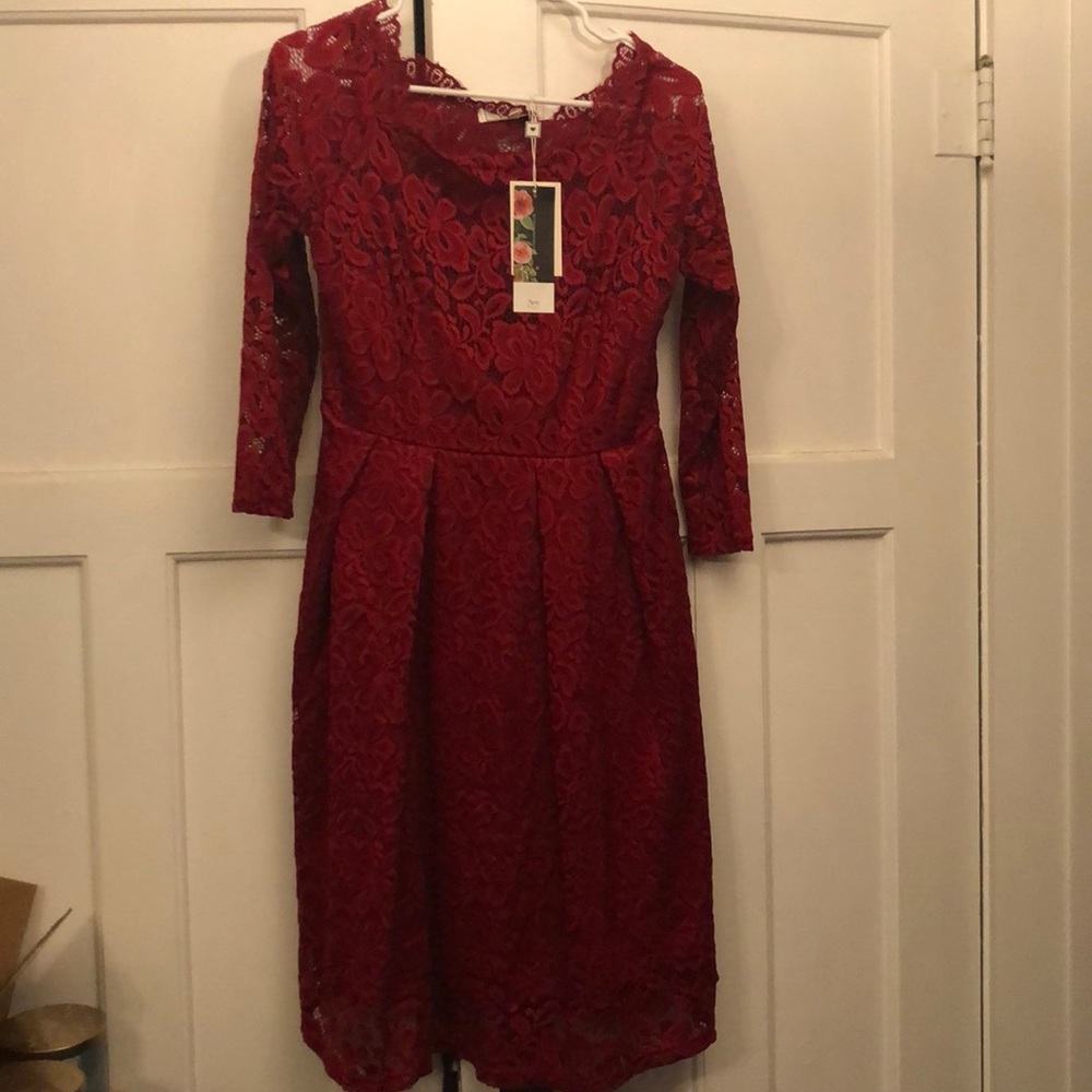 Red laced elegant dress